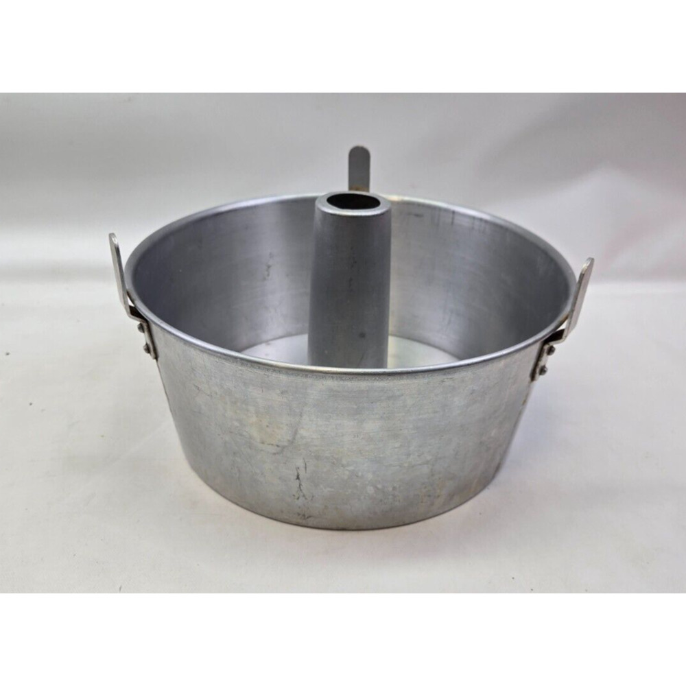 Vintage COMET Aluminum Tube Bunt Baking Pan Angel Food Cake Pan 10" Round 2 pc